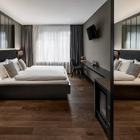 Hotel Amano 3*