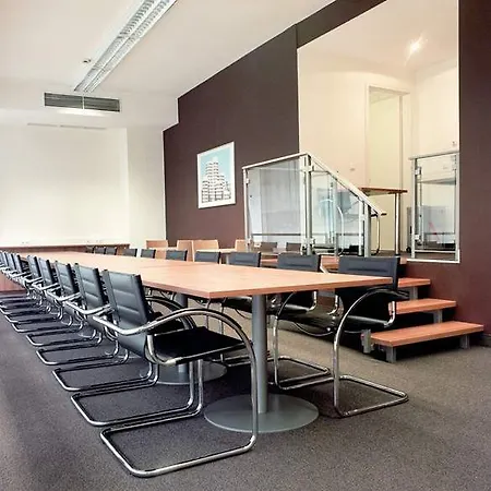 Hotel Amano Dusseldorf