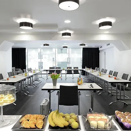 Hotel Amano Düsseldorf
